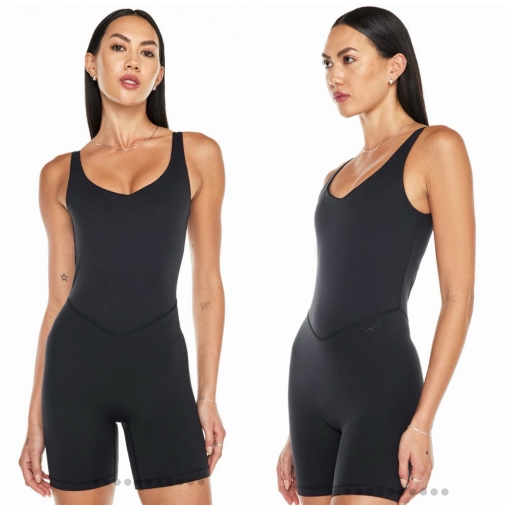 Bandier v-neck tempo playsuit NWT